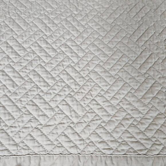 Ralph Lauren Quilted  bedspread - Picture 2 of 6